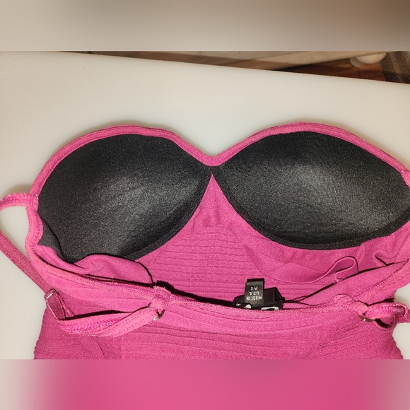 Beautiful Fuchsia Pencil Dress from bebe Built in bra, Ribbed fabric Size Small - Picture 3 of 8